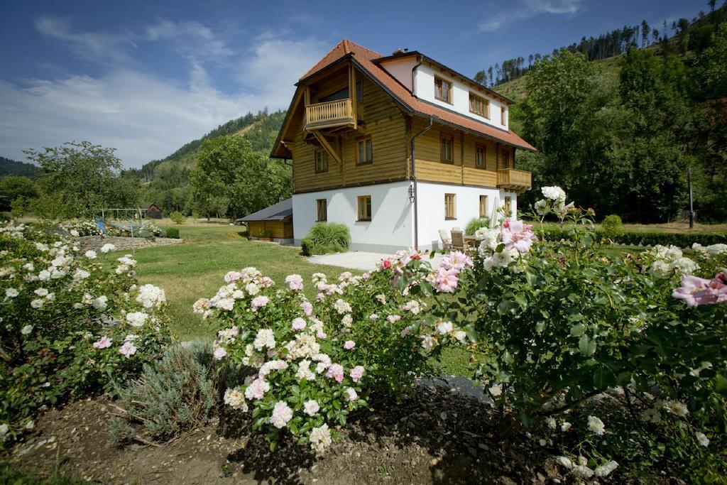 Landhaus Am Bach Hotel Uebelbach Bagian luar foto